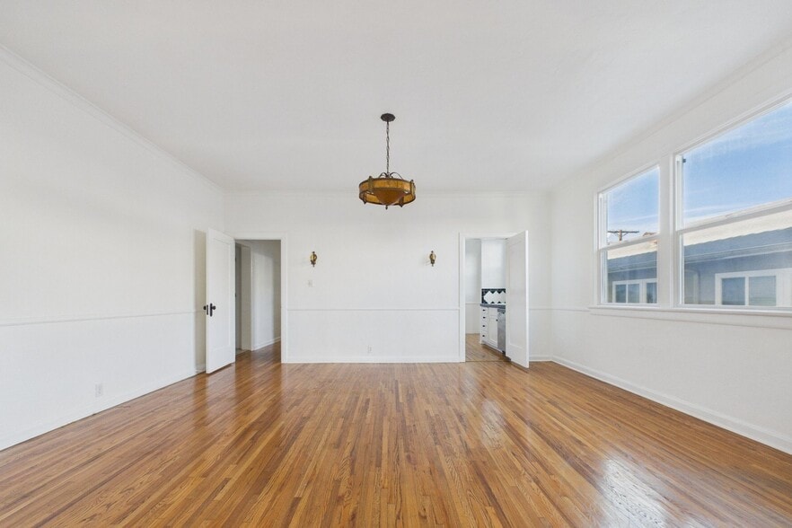 Building Photo - Gramercy Apartments