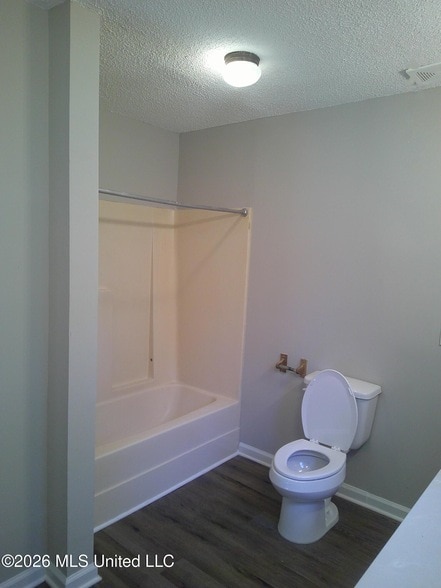 Building Photo - 779 Ridge Crest Dr