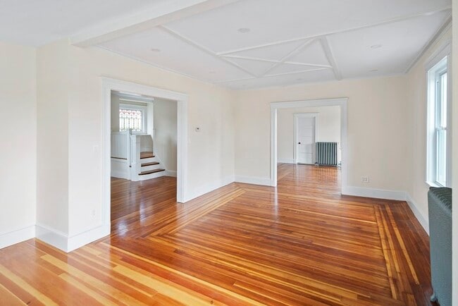 Building Photo - 57 Yale St