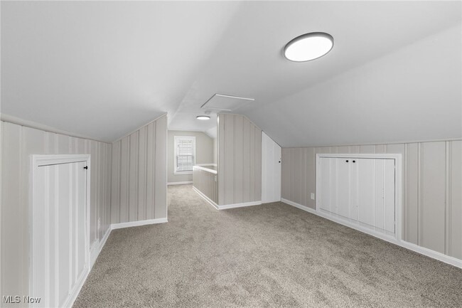 Building Photo - 574 Huntmere Dr