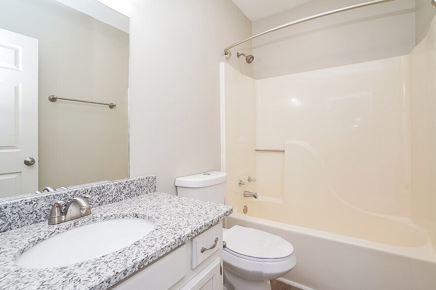 Building Photo - 101 Digby Ct
