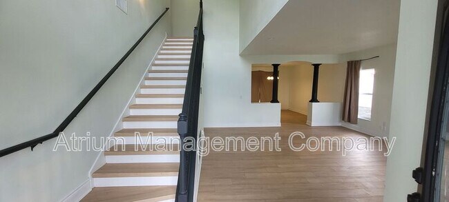 Building Photo - 222 Grouper Ct