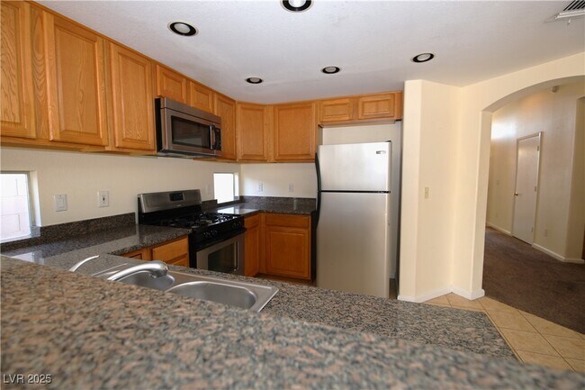 Building Photo - 5200 Brookmere Dr