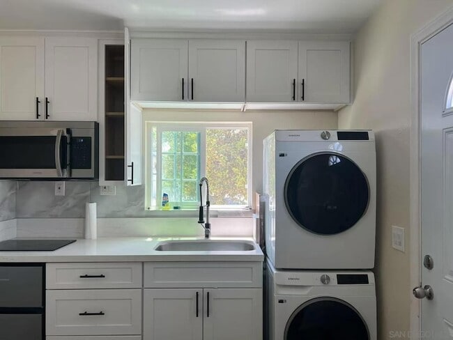 Primary Photo - 6708 Barnhurst Dr