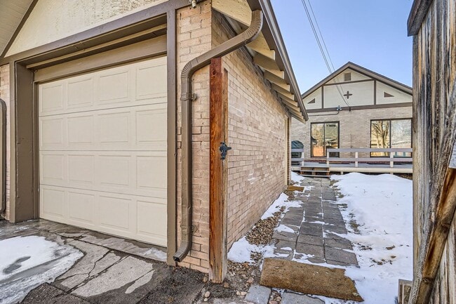 Building Photo - Fully Furnished 3BR Home Near Wash Park