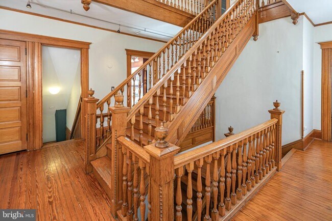 Building Photo - 54 Hodge Rd