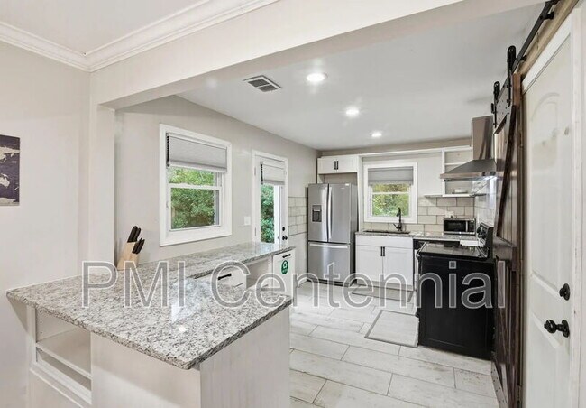 Building Photo - 1373 Benteen Way SE