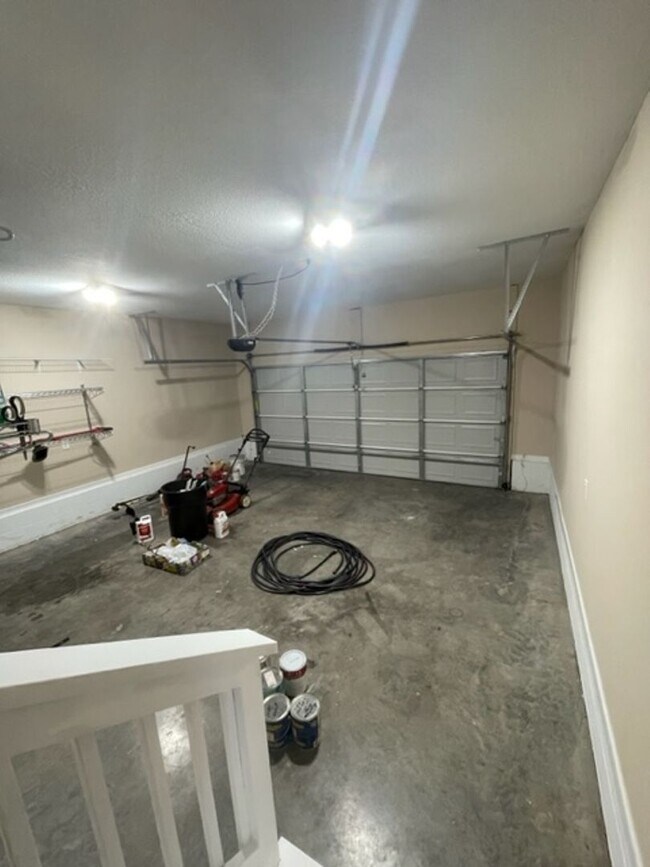 Building Photo - 4903 Falling Star Ln