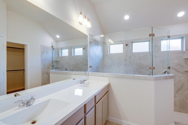 Building Photo - 501 Blue Agave Ln