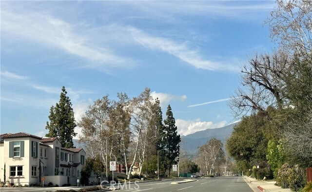 Building Photo - 665 E Foothill Blvd