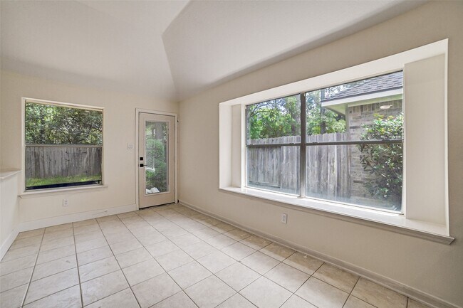 Building Photo - 70 Camber Pine Pl