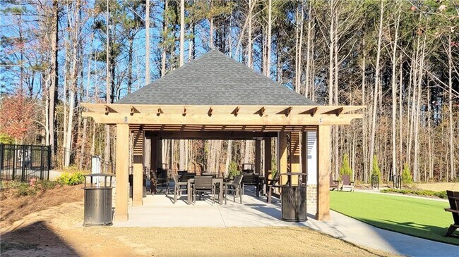 Building Photo - 5769 Tillman Way