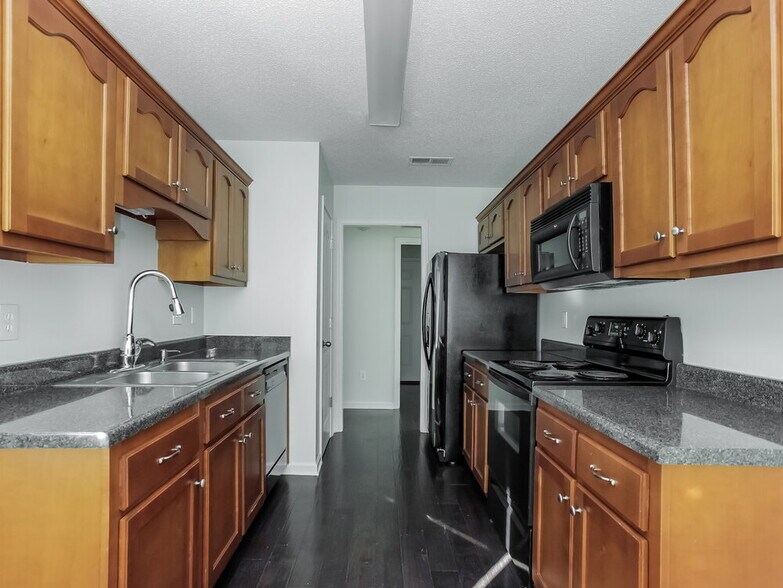 Building Photo - 85 Caitlyn Geneva Cove