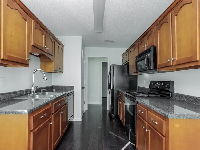 Building Photo - 85 Caitlyn Geneva Cove