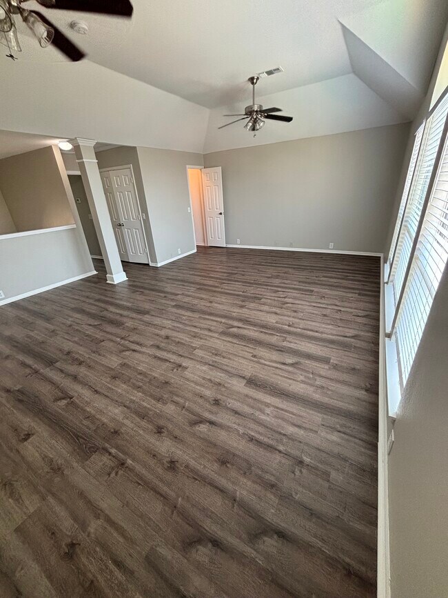 Building Photo - 2756 Thorncreek Ln