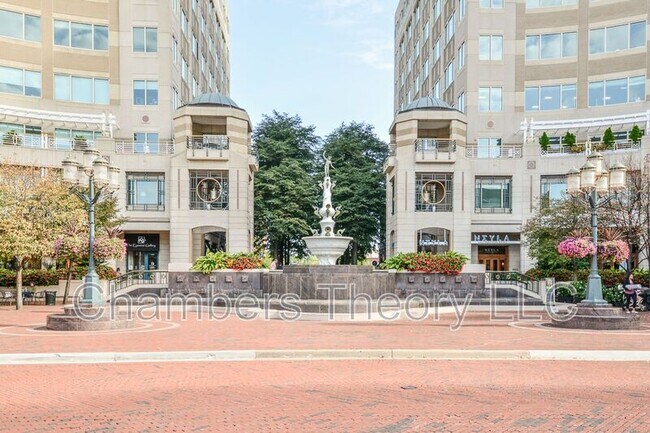Building Photo - 11475 Washington Plaza W