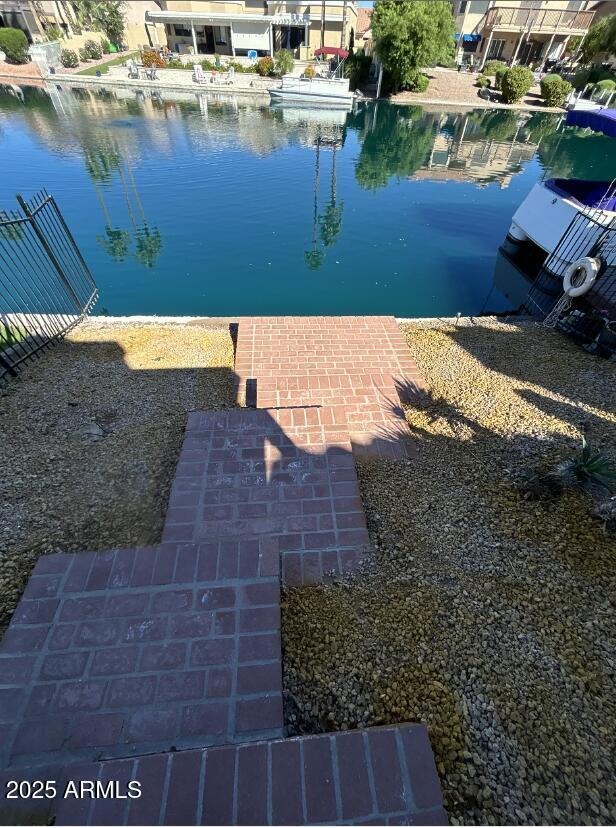 Building Photo - 624 S Crows Nest Dr