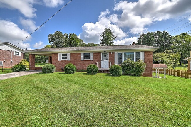 Building Photo - 208 Hogan Ave