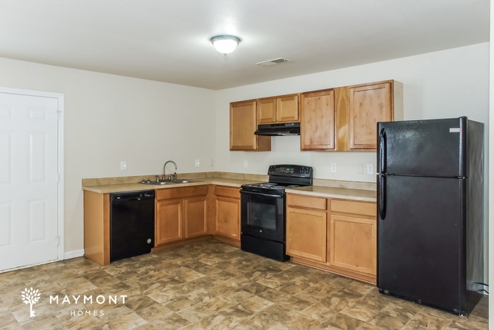 Building Photo - 114 Whitestone Dr NE