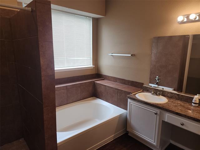 Building Photo - 2917 Clovermeadow Dr