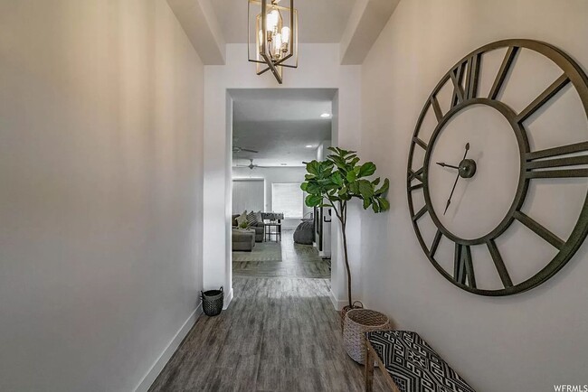 Building Photo - PETS ALLOWED!  Spacious & Modern 3-Bedroom...