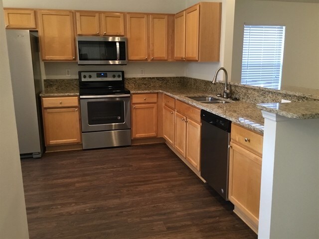 Building Photo - 158 Sweetbrier Branch Ln