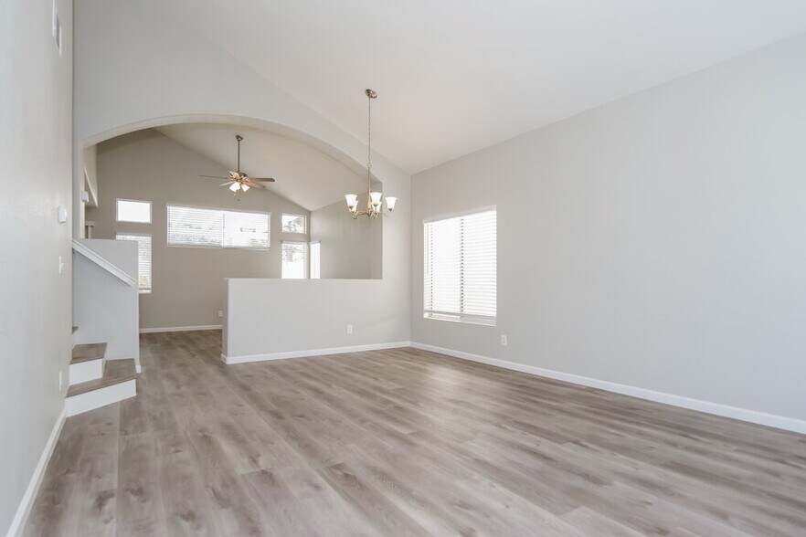 Building Photo - 6237 Autumn Creek Dr