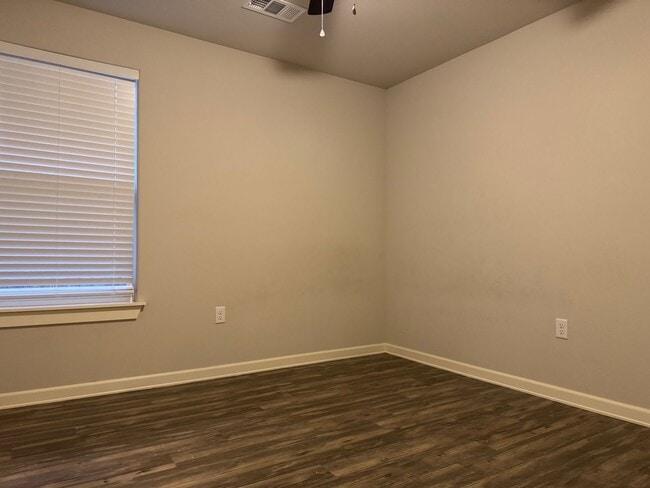 Building Photo - ***1707 S. K Place***