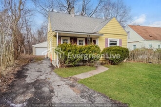 Building Photo - 2358 Meredith Dr