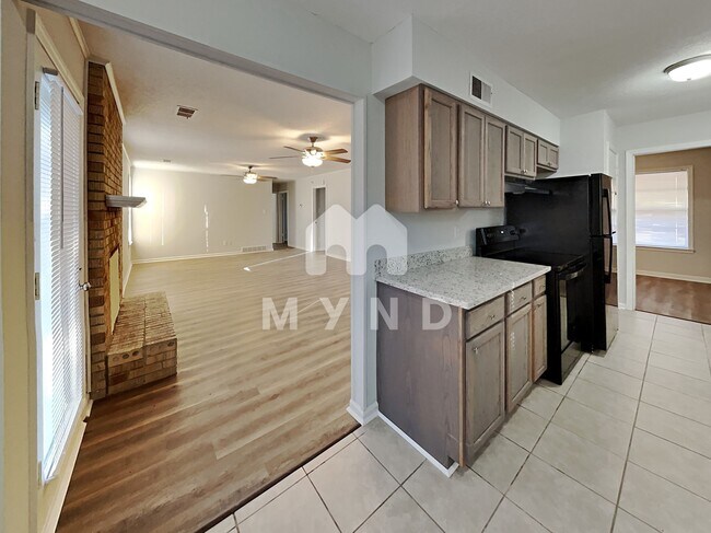 Building Photo - 3657 Prince Andrew Cv