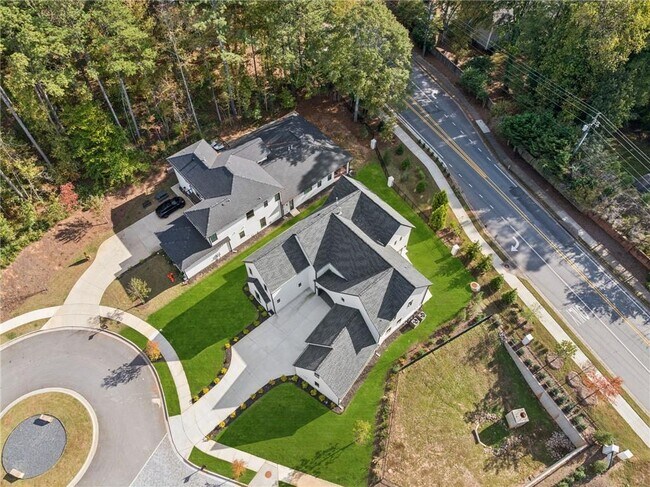 Building Photo - 115 Thome Dr