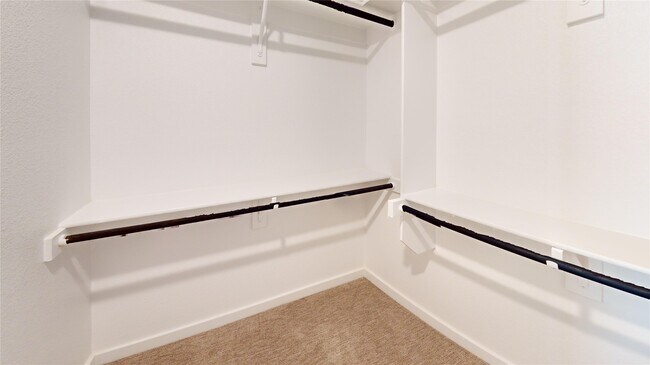 Building Photo - 2910 ELLE DR