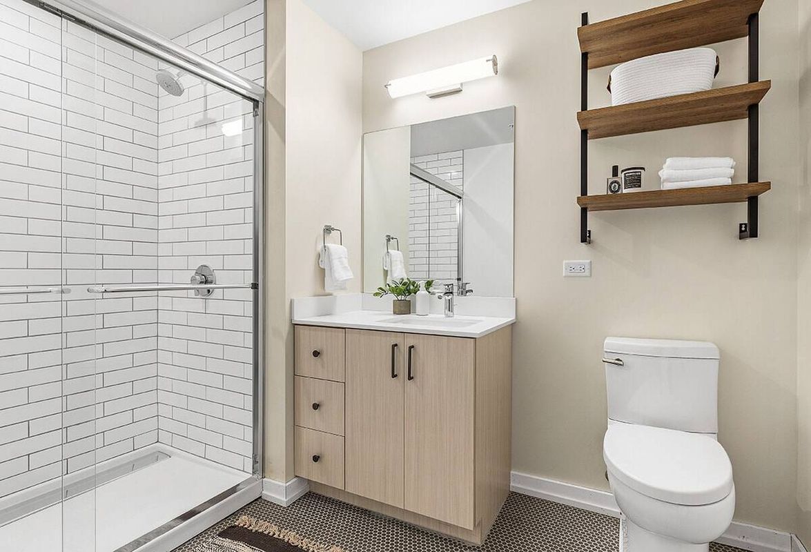 Building Photo - 3121 N Broadway