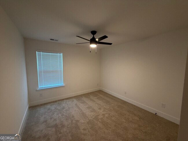 Building Photo - 213 Laney Dr