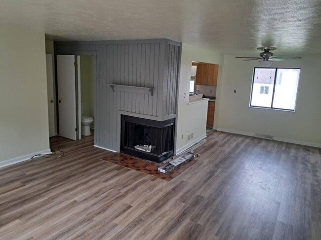 Building Photo - 3160 Camberly Dr