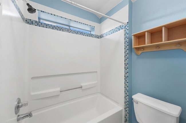 Building Photo - 17206 Stonebridge Trail