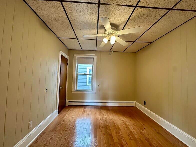 Building Photo - 6 Trull St