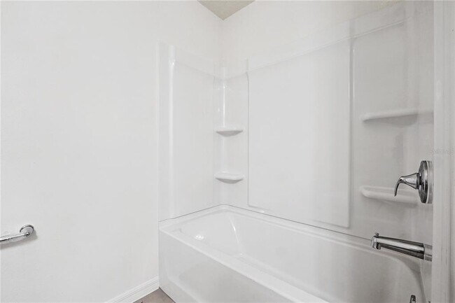 Building Photo - 736 Overpool Ave