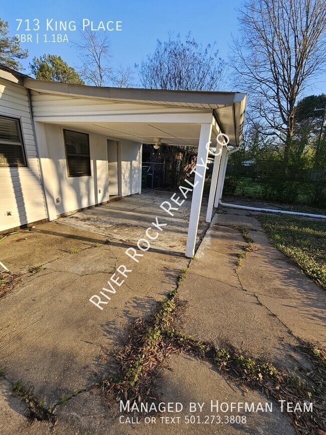 Building Photo - 713 King Pl