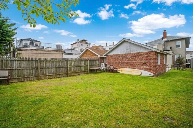backyard area - 5 N Newport Ave