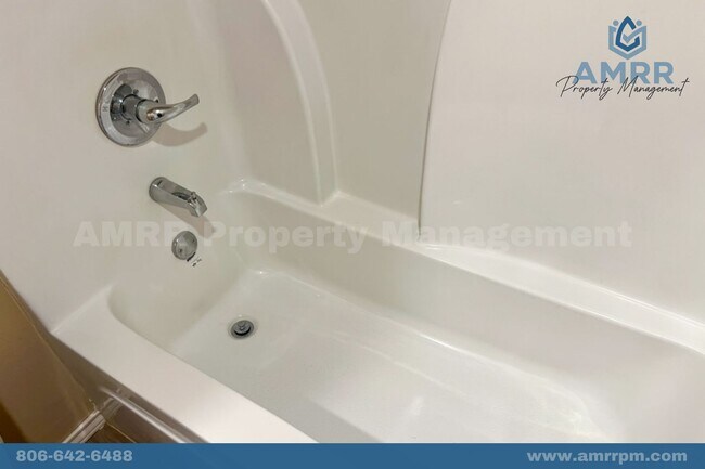 Building Photo - 321 N Avenue Q