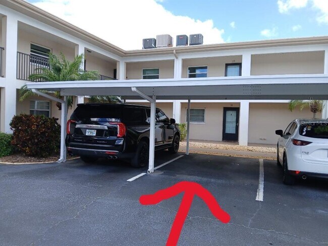 Building Photo - 10350 Imperial Point Dr W