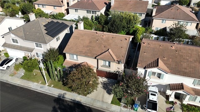Building Photo - 10 Ivy Ln