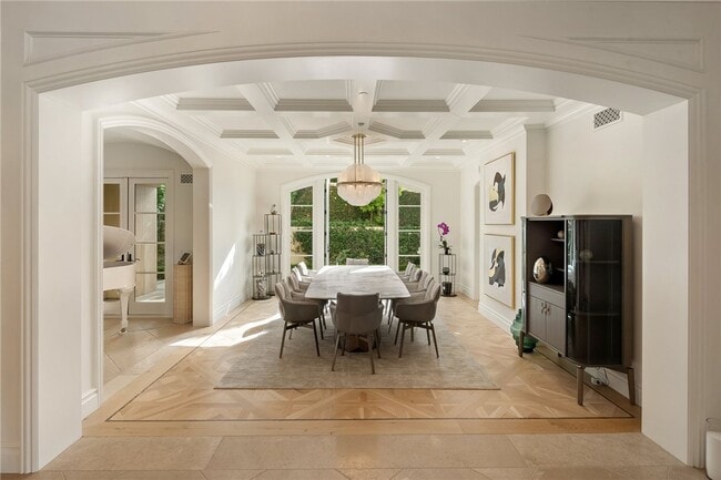 Building Photo - 9 Pelican Crest Dr