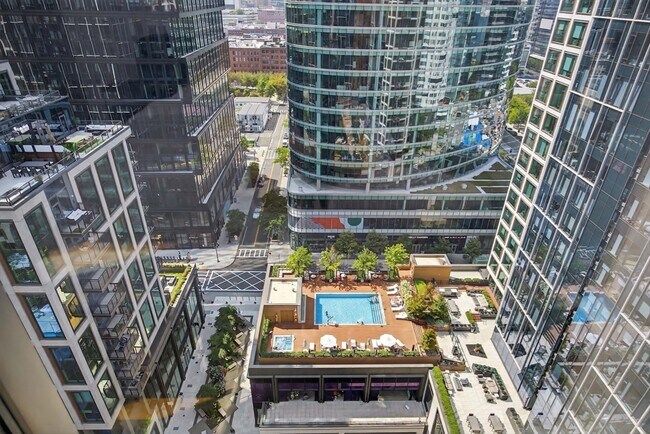 Building Photo - 135 Seaport Blvd