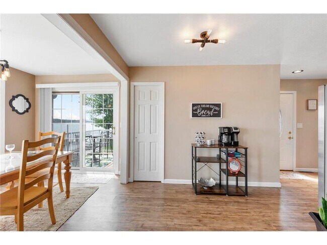Building Photo - 26755 Fremont Dr