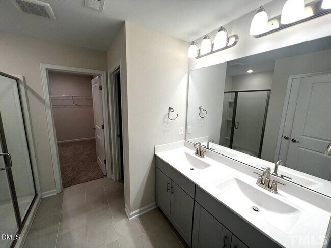 Building Photo - 7142 Stratified Ct