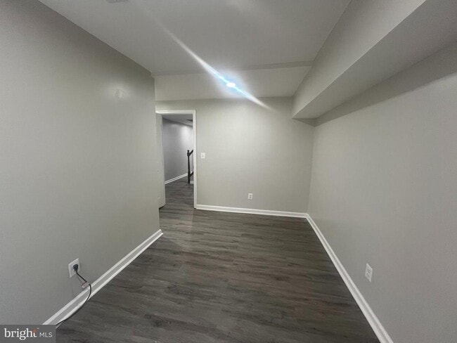 Building Photo - 3031 Shannon Dr