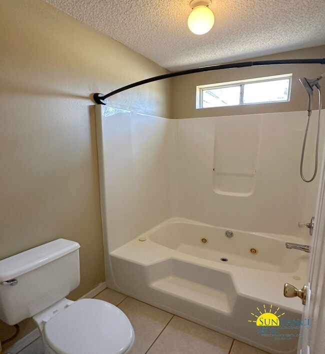 Building Photo - 3 Bedroom Townhome with Community Pools, Dock & Beach Access in Hidden Bay Village!