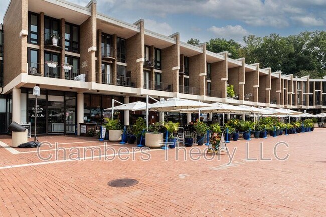 Building Photo - 11475 Washington Plaza W